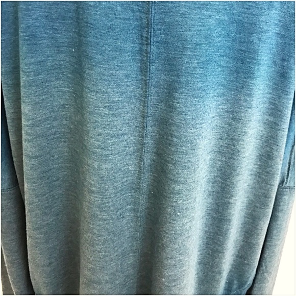 Slouchy Flowy Ombré Teal TunicTop SM - Picture 2 of 6